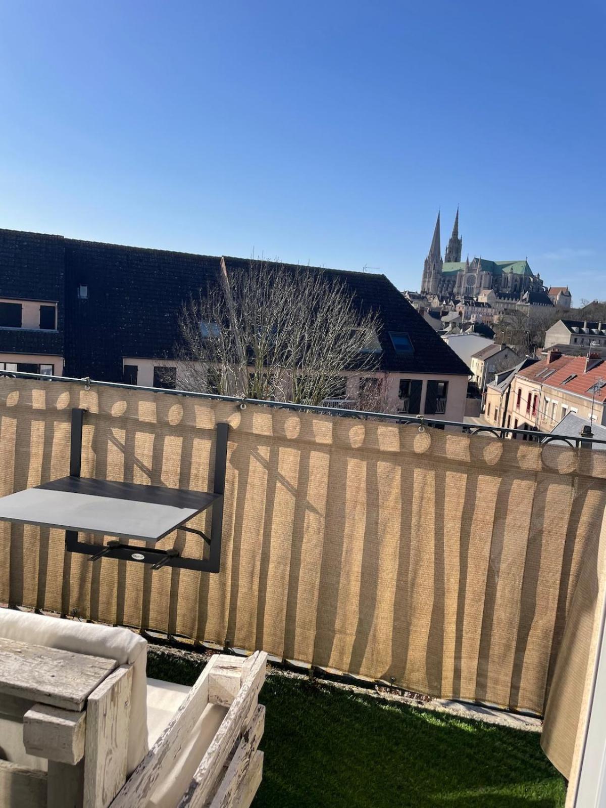 Elegance Et Confort-vue Sur La Cathedrale - Parking Appartement
